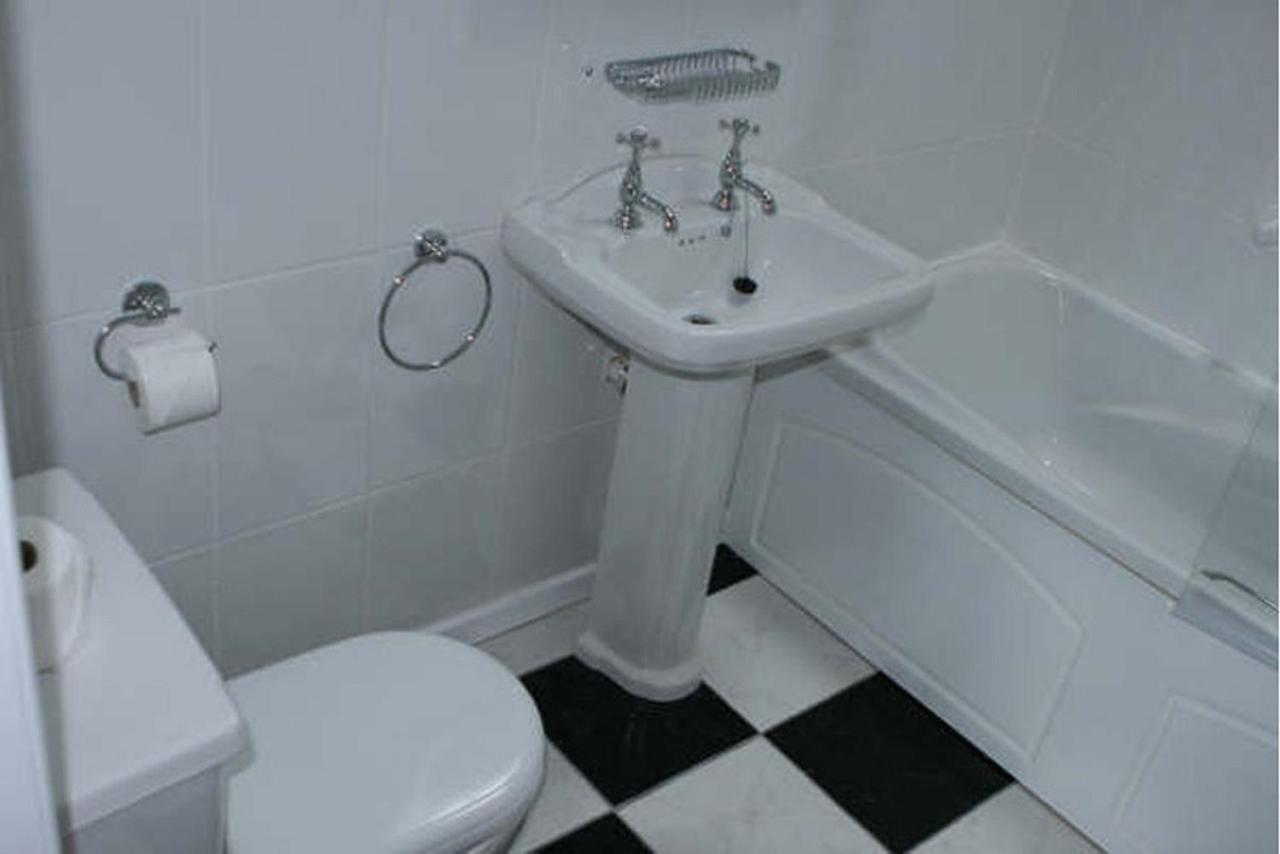 Ravine Hotel Lisdoonvarna Chambre photo