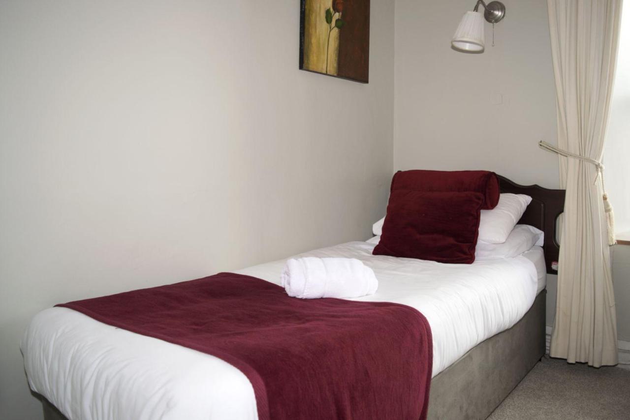 Ravine Hotel Lisdoonvarna Extérieur photo